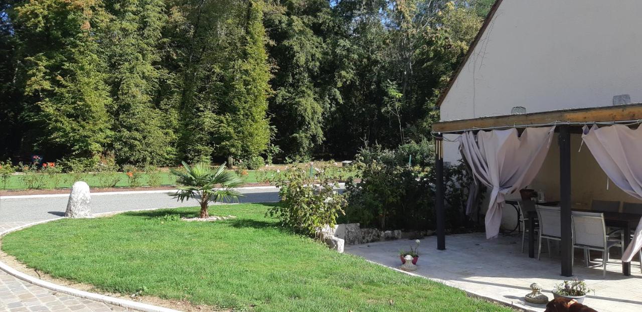 Chambres D'Hotes Chez Sylvie Donnemain-Saint-Mames Εξωτερικό φωτογραφία