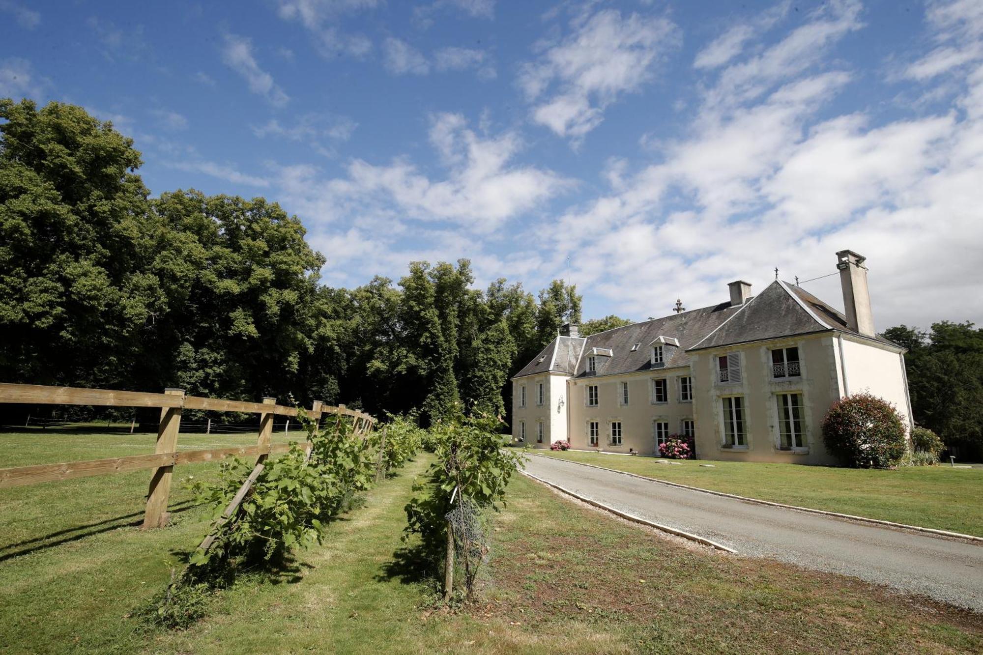 Chambres D'Hotes Chez Sylvie Donnemain-Saint-Mames Εξωτερικό φωτογραφία