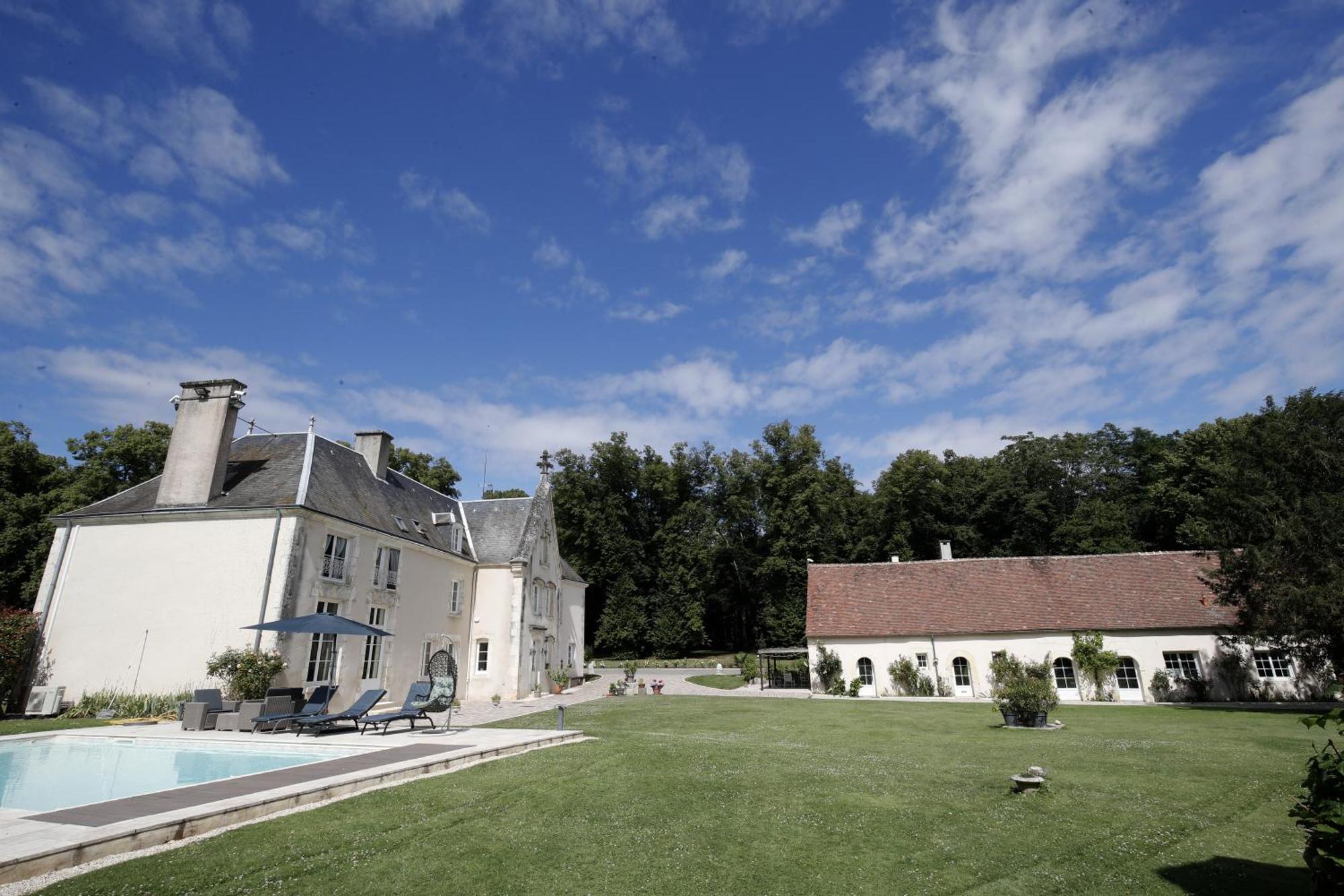 Chambres D'Hotes Chez Sylvie Donnemain-Saint-Mames Εξωτερικό φωτογραφία